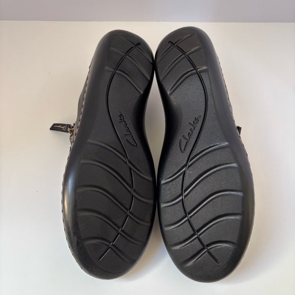 Clarks Collection Ashland Palm Shoes Slip On Zipper Leather Black Womens Size 9 - Picture 9 of 10